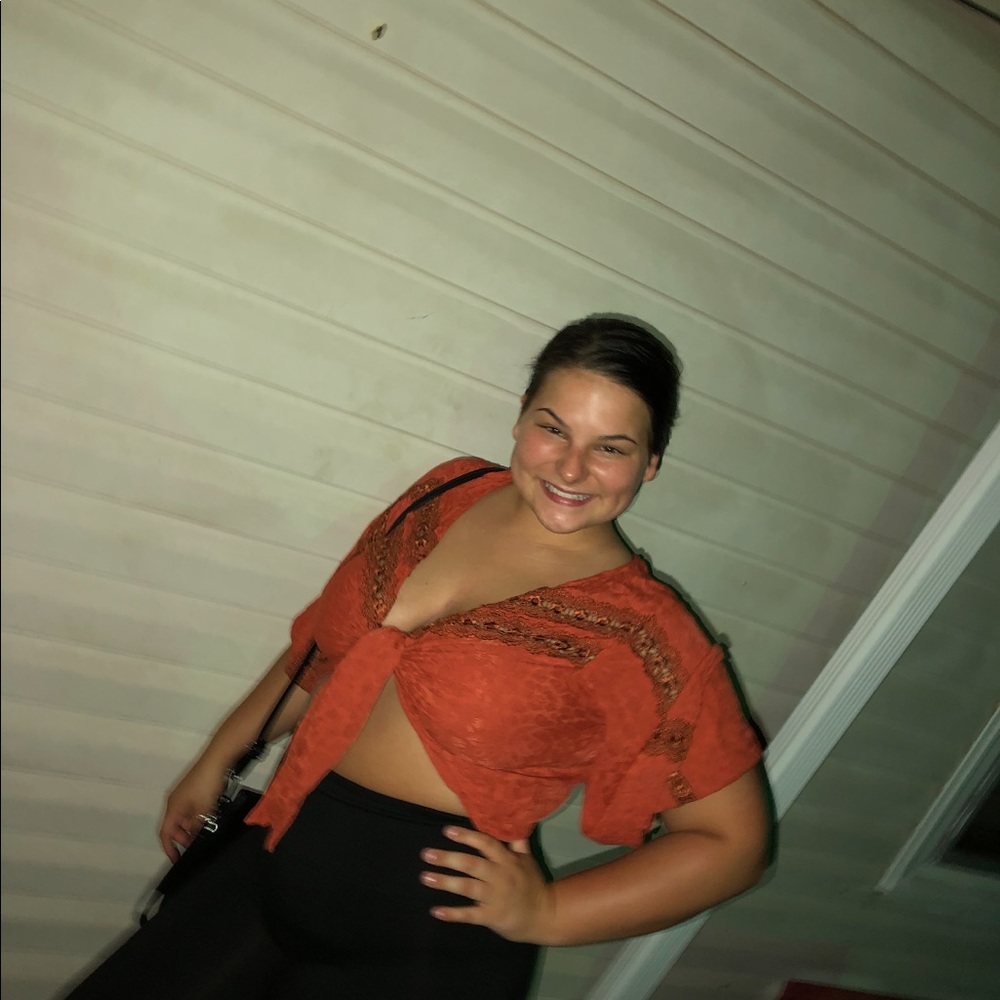 Crop top